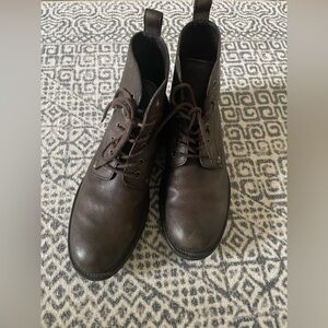 Men’s Ecco boots 9